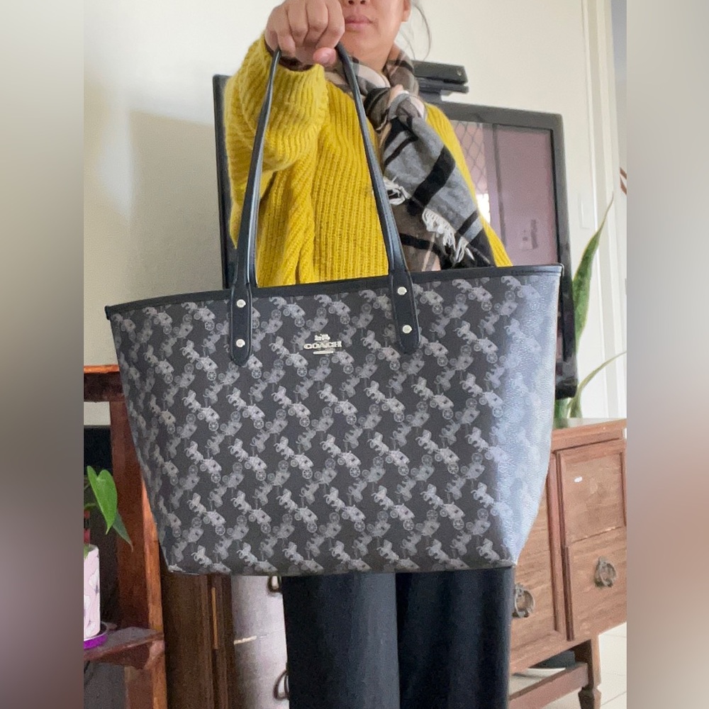 Coach Reversible tote bag - Picture 9 of 9
